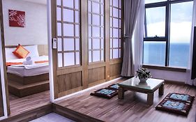 Gold Ocean Apartment